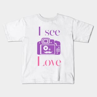 I see love Kids T-Shirt